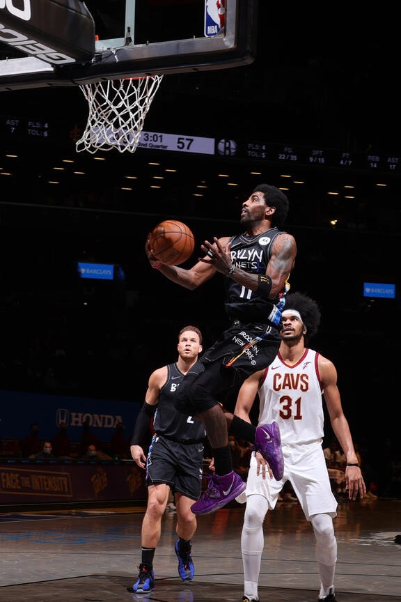 kyrie irving dunk 2021